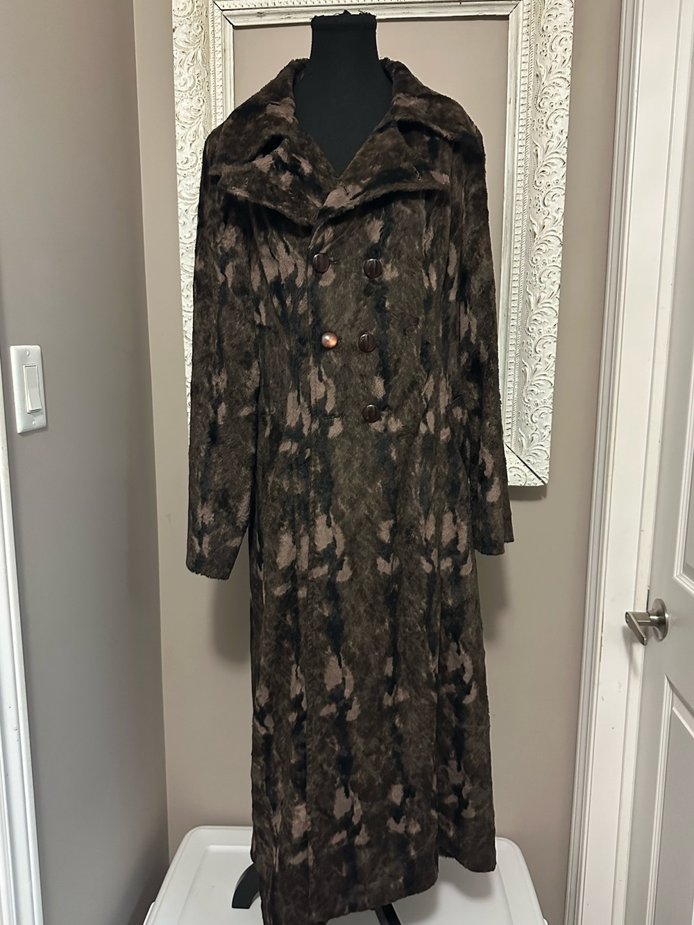 Vintage Simon Chang Faux Fur Double Breasted Maxi Trench Coat – 80s 90s Mob Wife